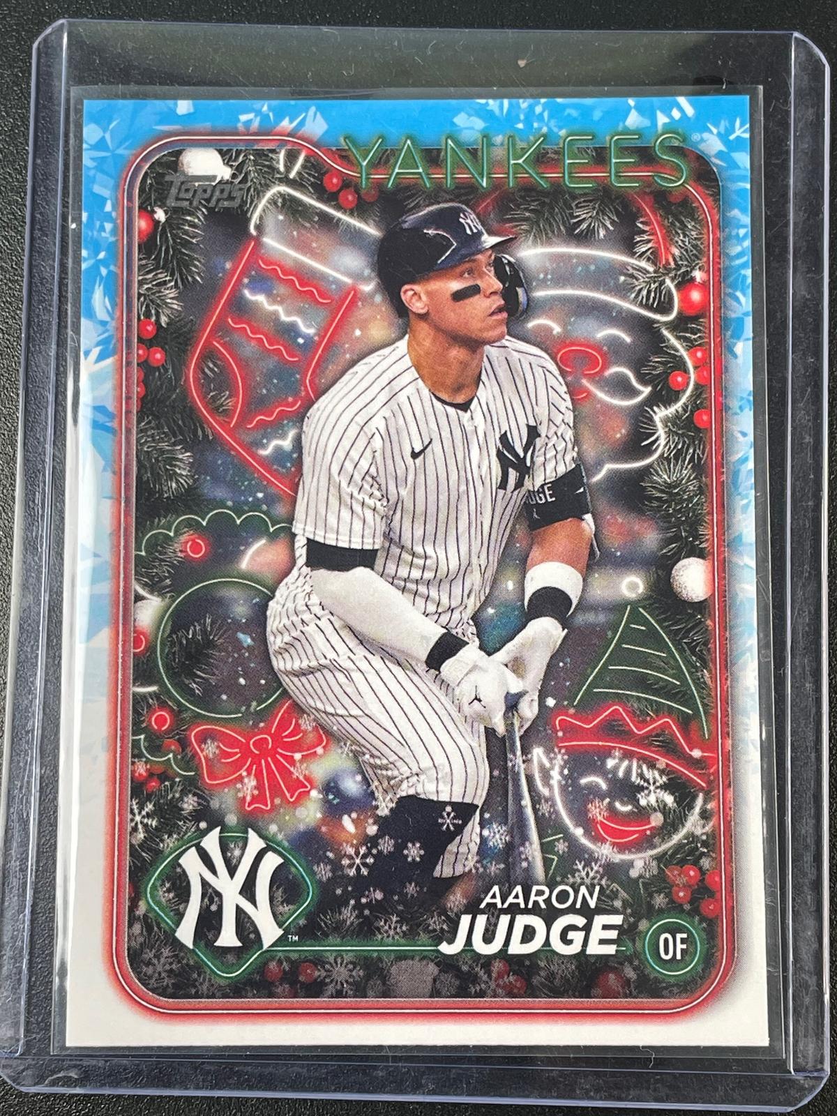 2024 Topps Holiday #H99 Aaron Judge Silver Glitter